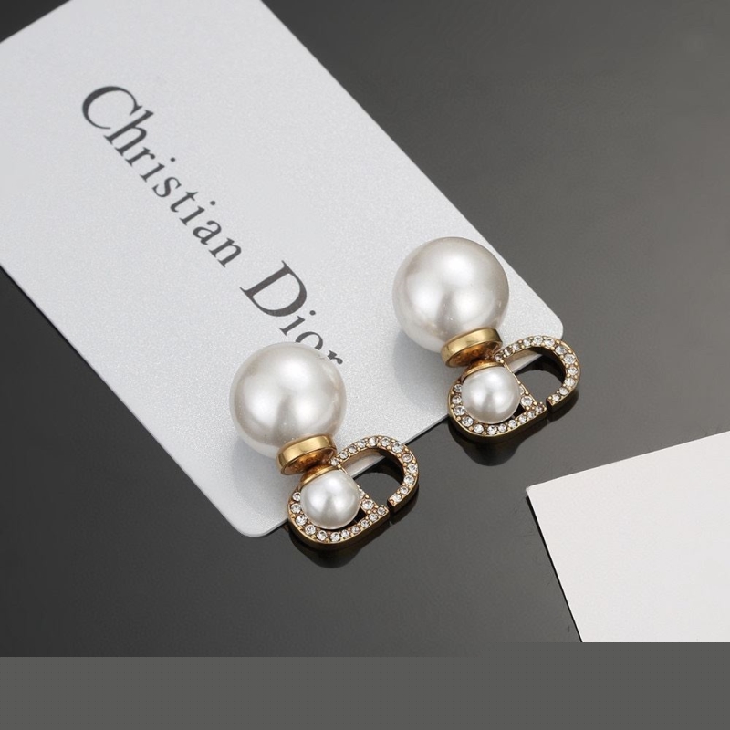 ch**an D*or earrings